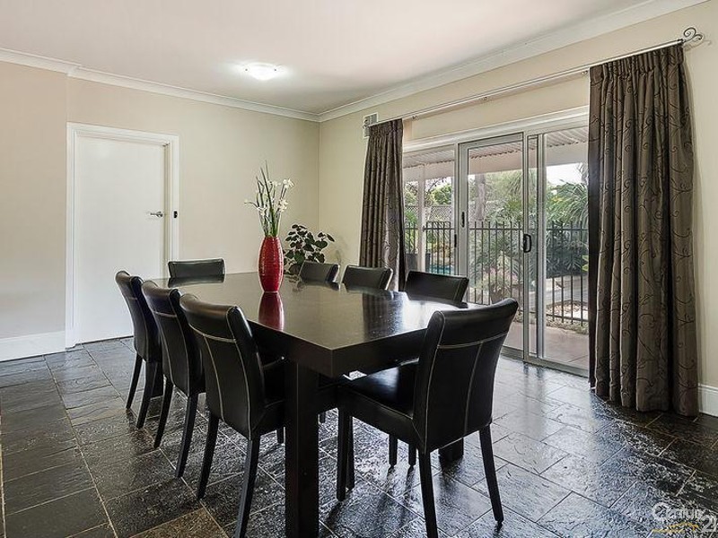 31 Golf Drive, Fairview Park SA 5126