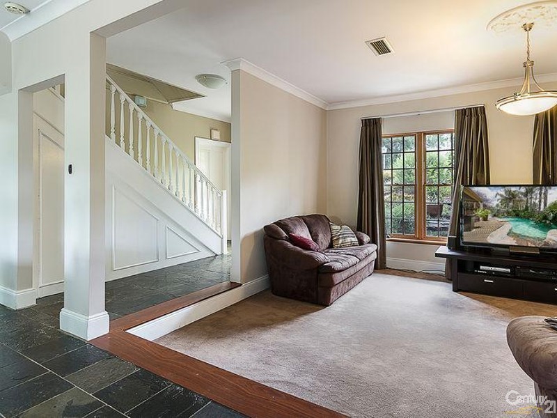 31 Golf Drive, Fairview Park SA 5126