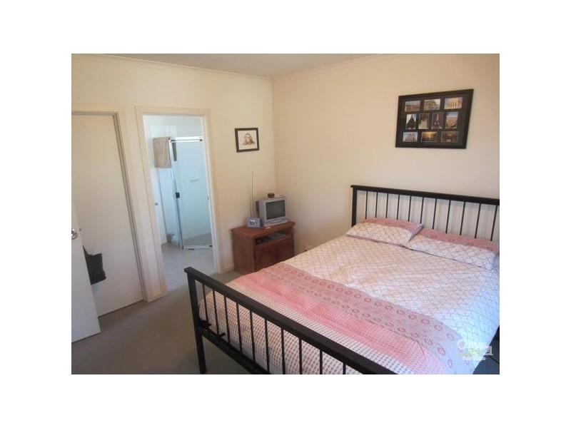 70 Lurline Avenue, Gilles Plains SA 5086