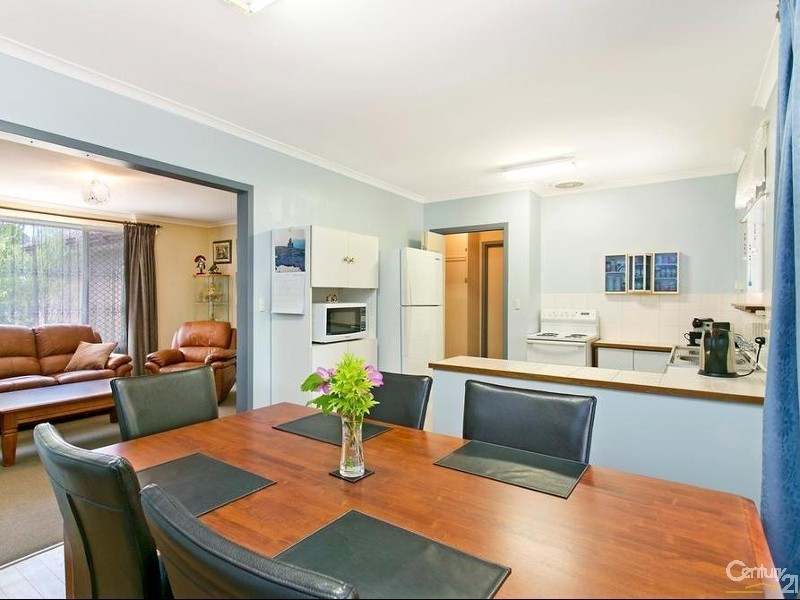 2 Hazel Grove, Ridgehaven SA 5097