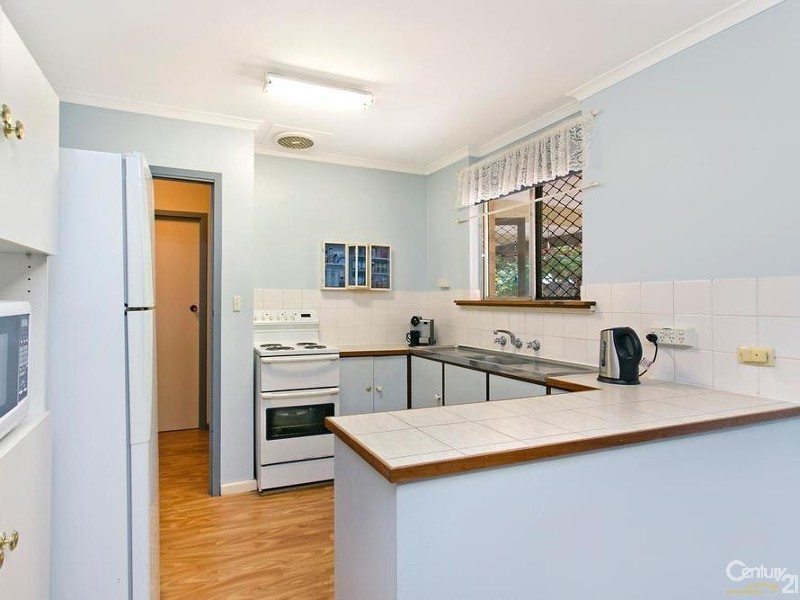 2 Hazel Grove, Ridgehaven SA 5097