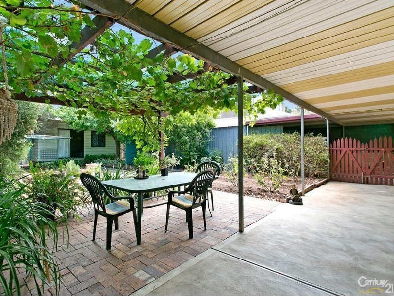 2 Hazel Grove, Ridgehaven SA 5097