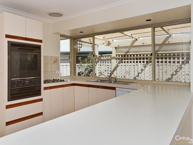 8 Clarence Street, Highbury SA 5089