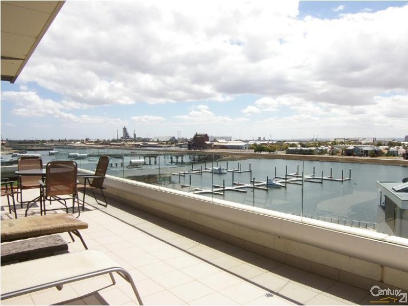 Apt 503 The Sails,16 – 18 Wirra Drive, New Port SA 5015
