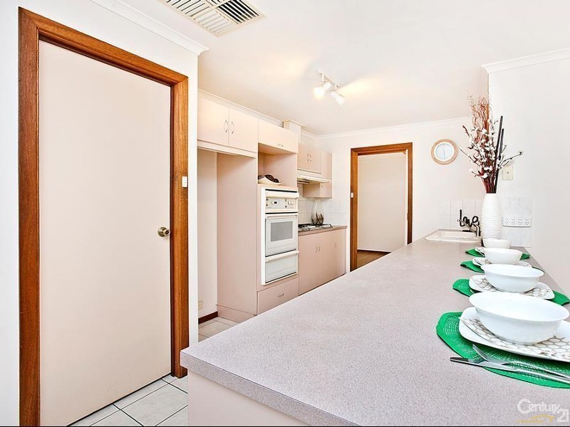 11 Mike Place, Salisbury Downs SA 5108