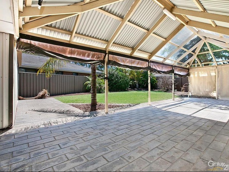 11 Mike Place, Salisbury Downs SA 5108