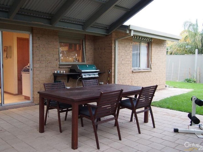 2/13 Sandland Avenue, Ridgehaven SA 5097