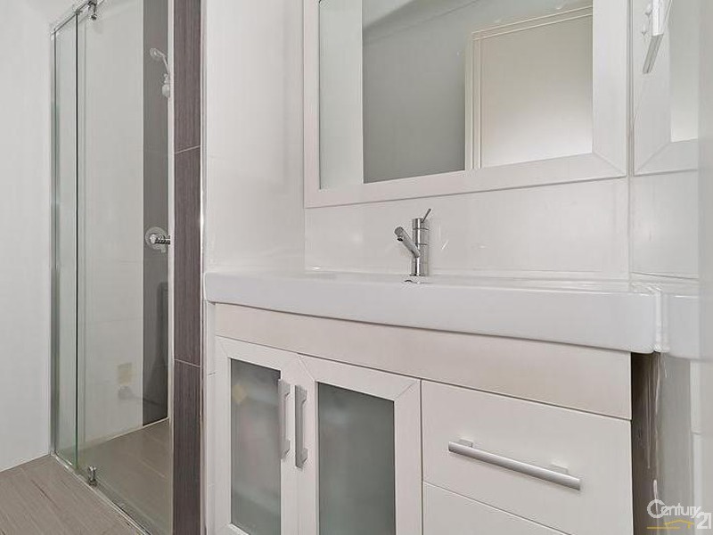 11a Macmillan Avenue, Mawson Lakes SA 5095