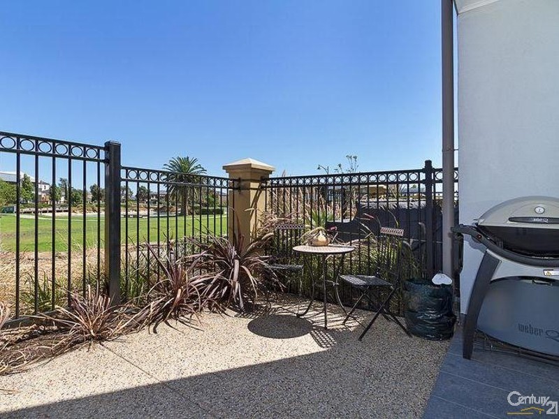 11a Macmillan Avenue, Mawson Lakes SA 5095