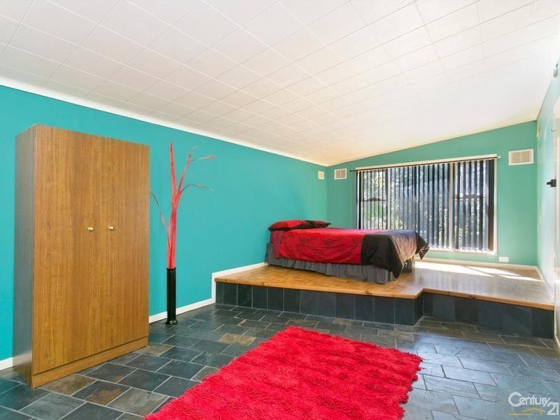 12 Gloucester Avenue, Redwood Park SA 5097