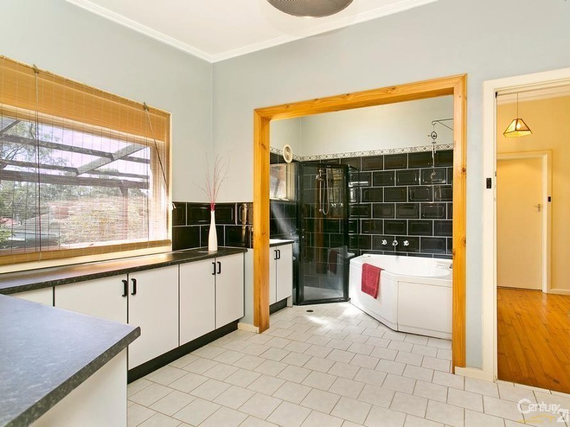 12 Gloucester Avenue, Redwood Park SA 5097