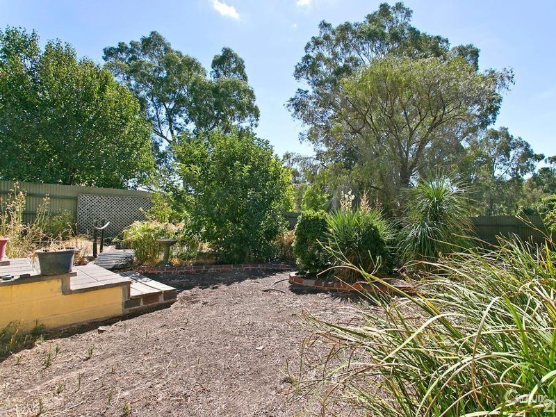 12 Gloucester Avenue, Redwood Park SA 5097