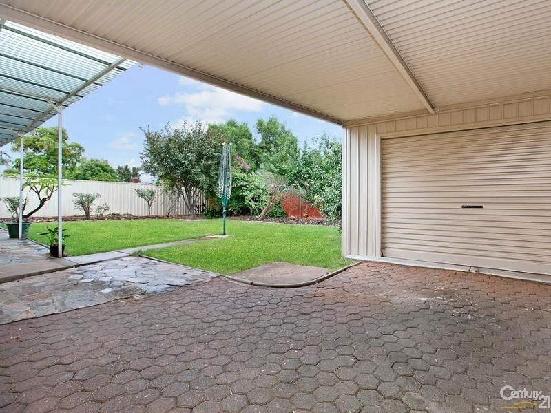 3 Moore Avenue, Salisbury East SA 5109