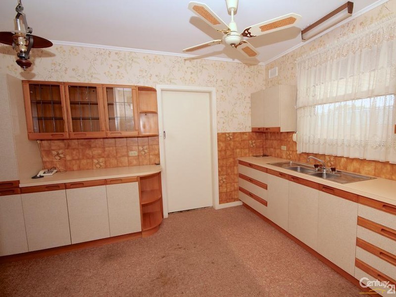 2 Lowan Drive, Ingle Farm SA 5098