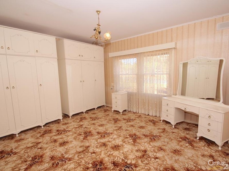 2 Lowan Drive, Ingle Farm SA 5098