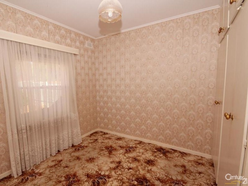 2 Lowan Drive, Ingle Farm SA 5098