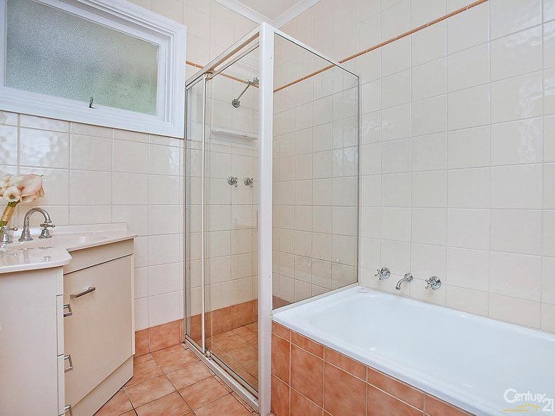 25 Kym Avenue, Valley View SA 5093