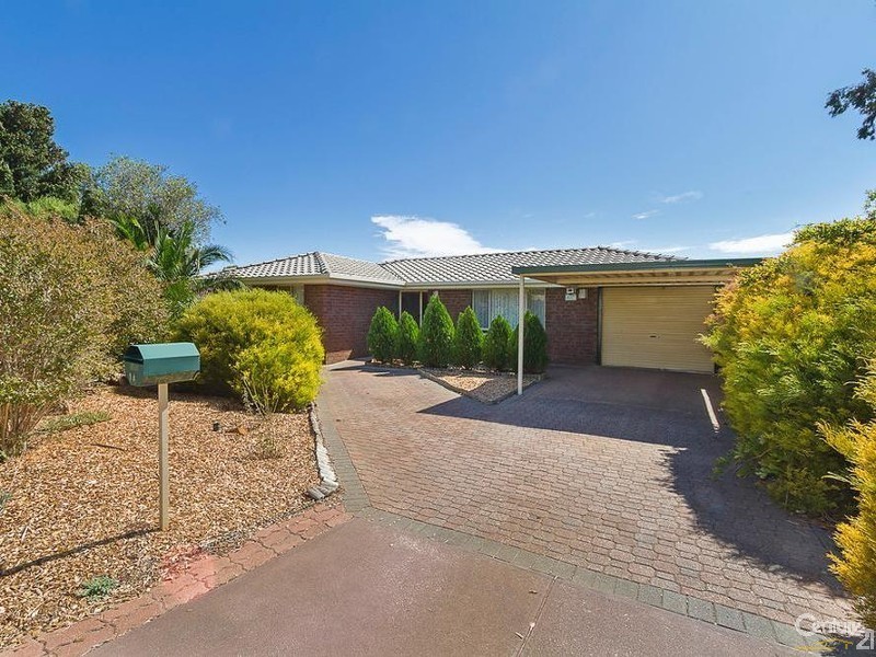 14 Kosmina Crescent, Hillbank SA 5112