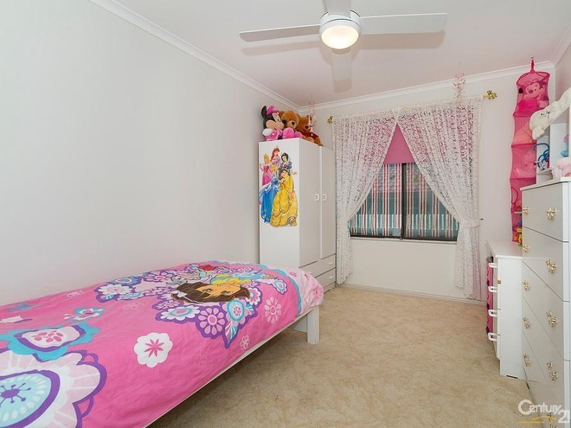 14 Kosmina Crescent, Hillbank SA 5112