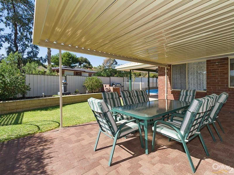 14 Kosmina Crescent, Hillbank SA 5112