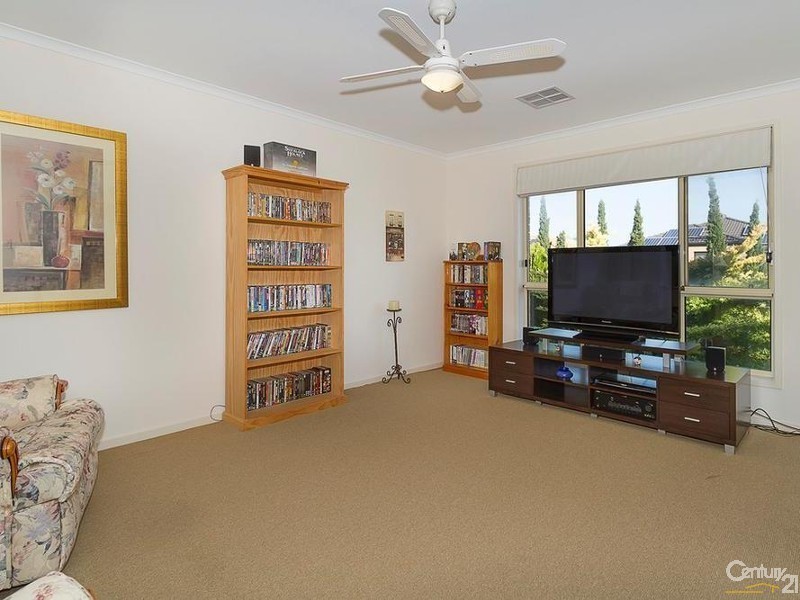 8 The Grove, Andrews Farm SA 5114