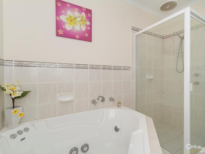 8 The Grove, Andrews Farm SA 5114