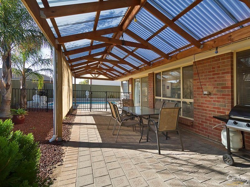 8 The Grove, Andrews Farm SA 5114