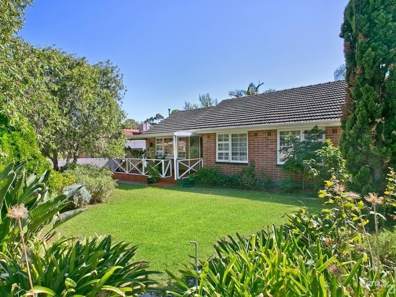17 Marsha Drive, Banksia Park SA 5091