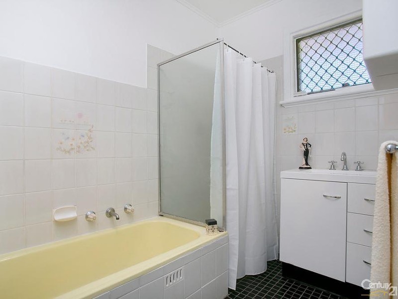 17 Marsha Drive, Banksia Park SA 5091