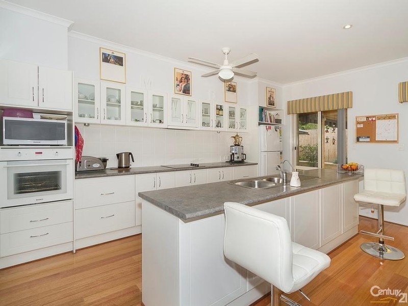 17 Oregan Crescent, St Agnes SA 5097