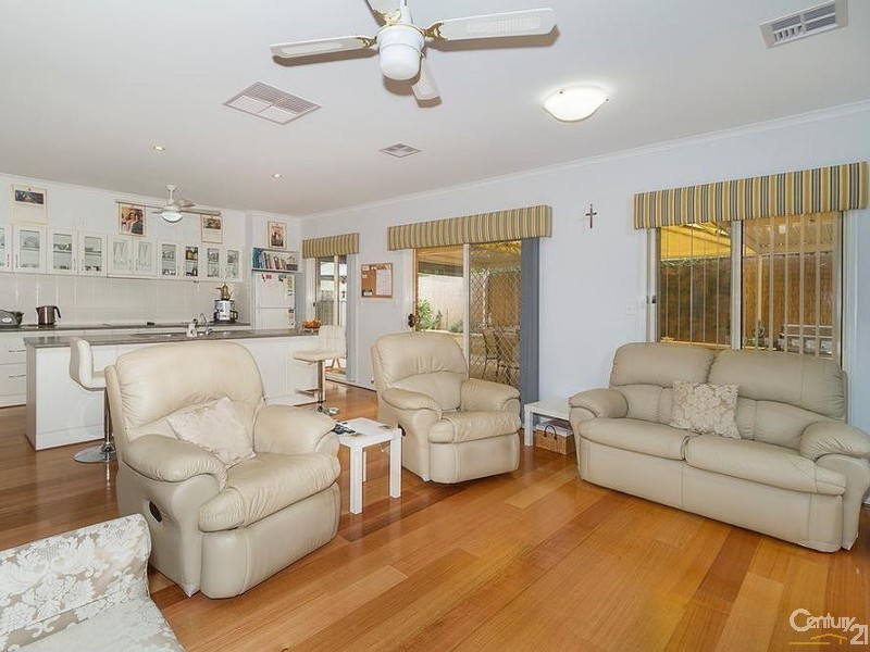 17 Oregan Crescent, St Agnes SA 5097