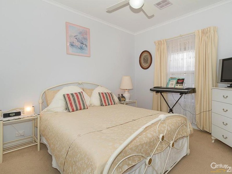17 Oregan Crescent, St Agnes SA 5097