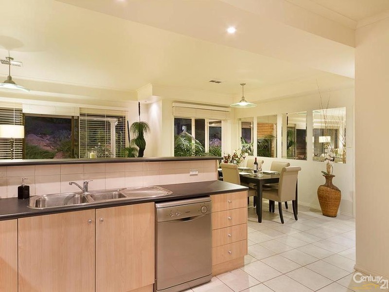 13 Creekview Drive, Walkley Heights SA 5098