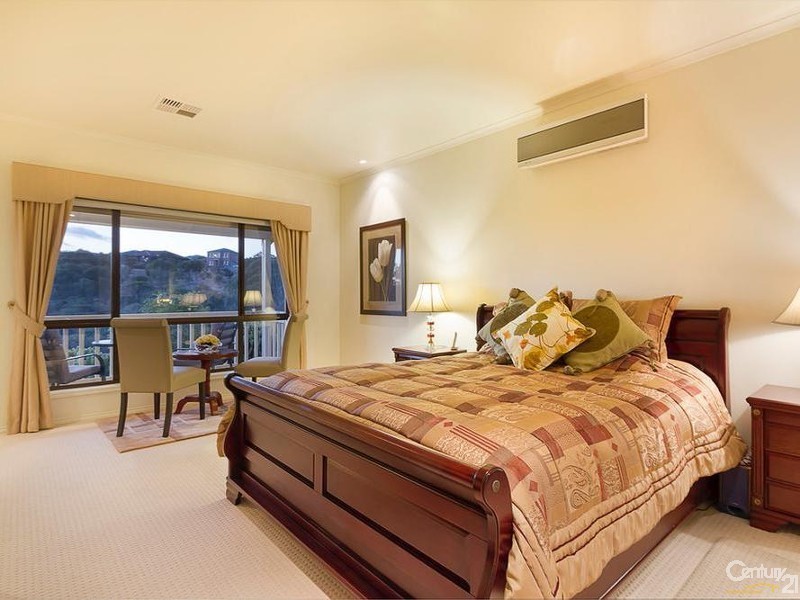 13 Creekview Drive, Walkley Heights SA 5098