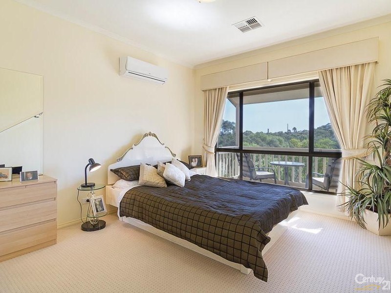 13 Creekview Drive, Walkley Heights SA 5098