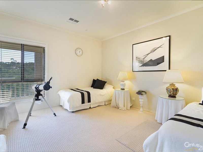 13 Creekview Drive, Walkley Heights SA 5098