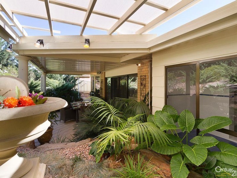 13 Creekview Drive, Walkley Heights SA 5098