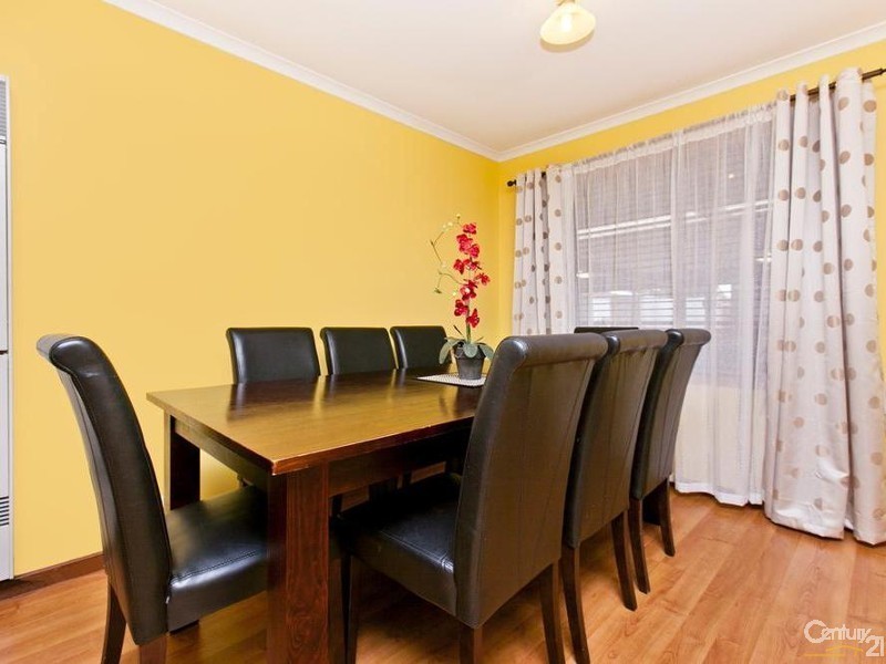10 Mike Place, Salisbury Downs SA 5108