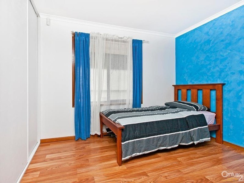 10 Mike Place, Salisbury Downs SA 5108