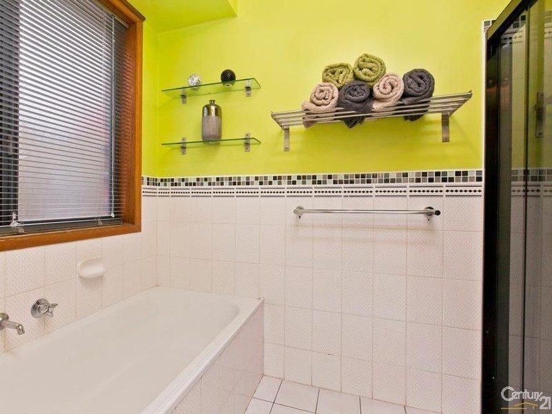 10 Mike Place, Salisbury Downs SA 5108