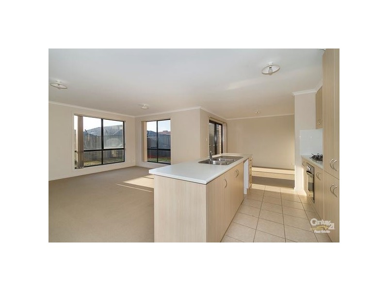 18 Monterey Drive, Munno Para West SA 5115