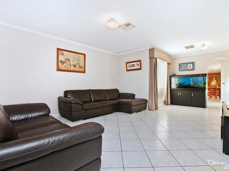 7 Pine View Drive, Paralowie SA 5108