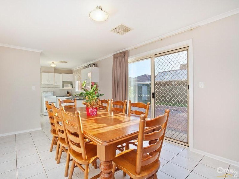 7 Pine View Drive, Paralowie SA 5108