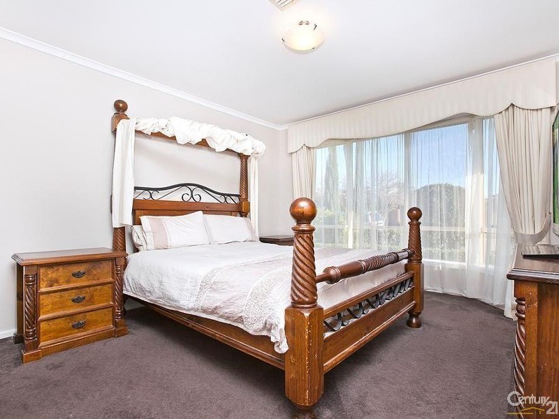 7 Pine View Drive, Paralowie SA 5108