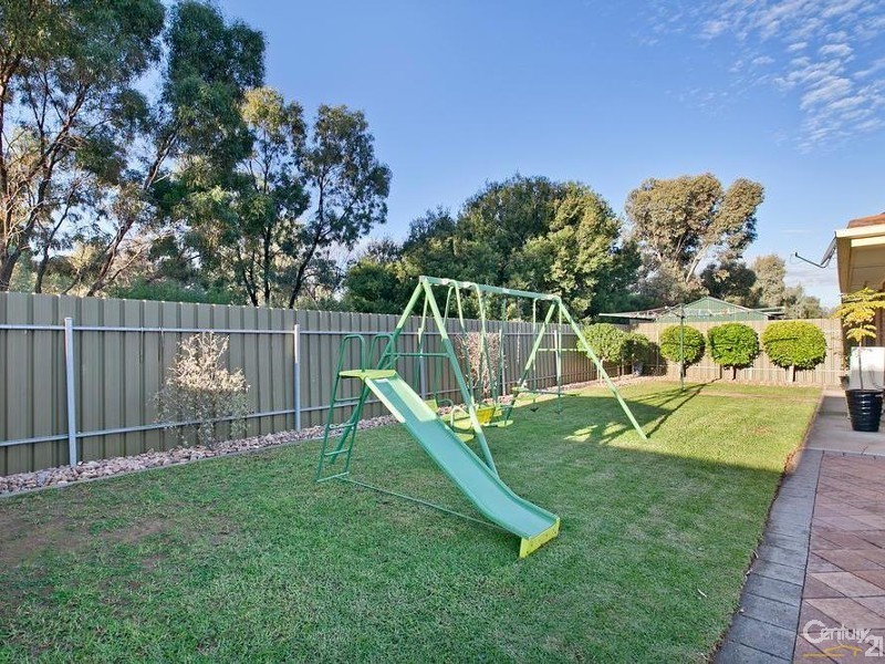 7 Pine View Drive, Paralowie SA 5108