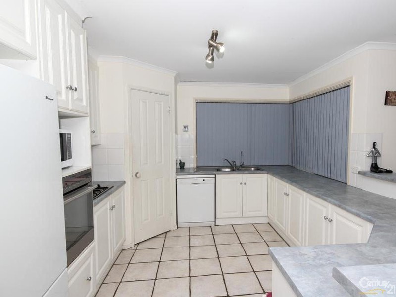 11 Farmhouse Ave, Walkley Heights SA 5098