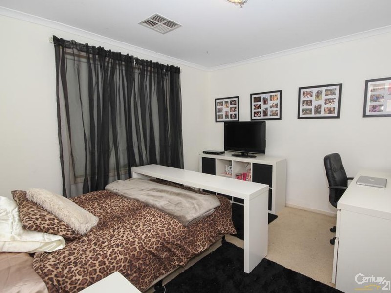 11 Farmhouse Ave, Walkley Heights SA 5098