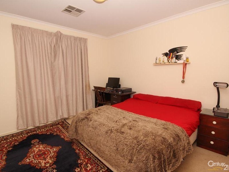 11 Farmhouse Ave, Walkley Heights SA 5098