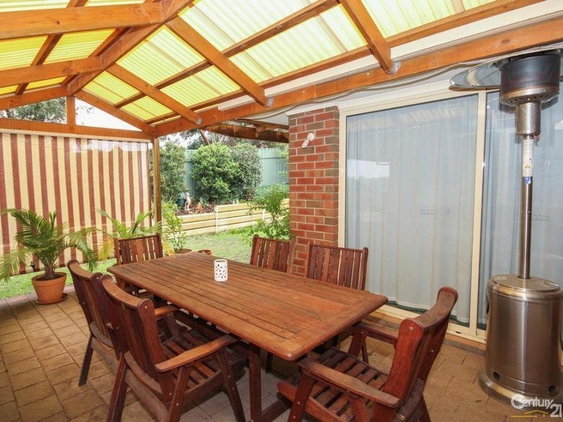 11 Farmhouse Ave, Walkley Heights SA 5098