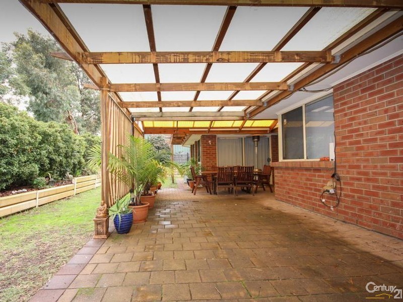 11 Farmhouse Ave, Walkley Heights SA 5098